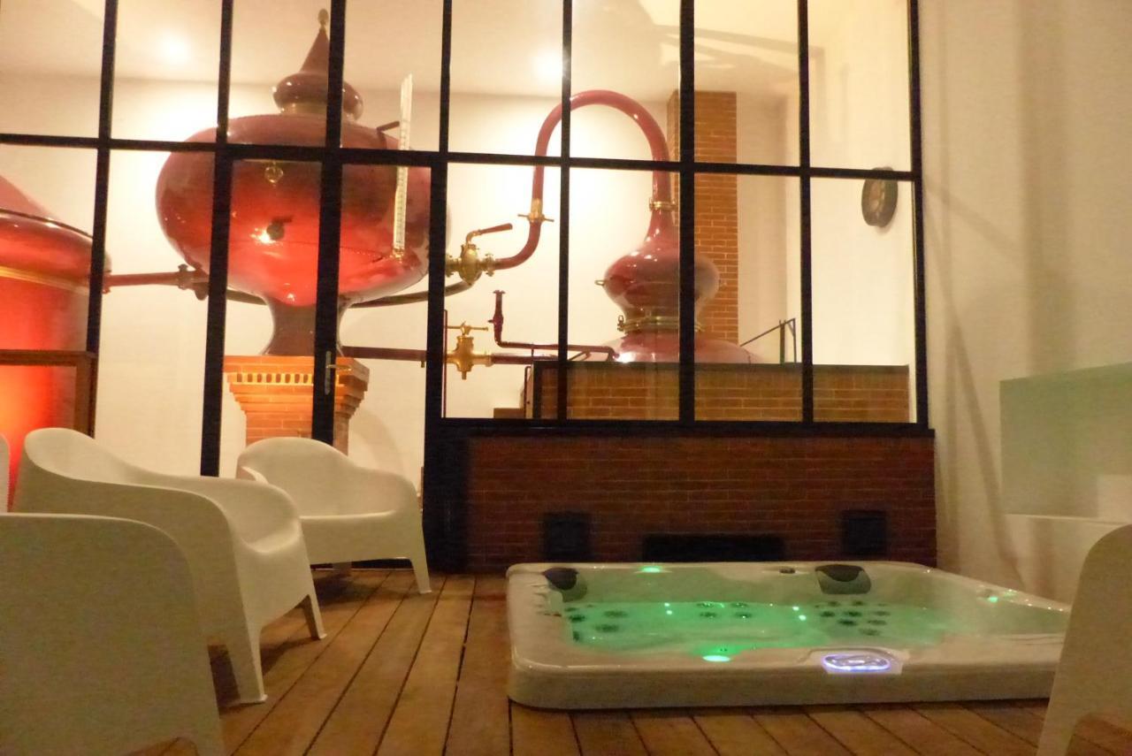 Saint-Fort-sur-Gironde L'Alambic De L'Estuaire Bed & Breakfast エクステリア 写真