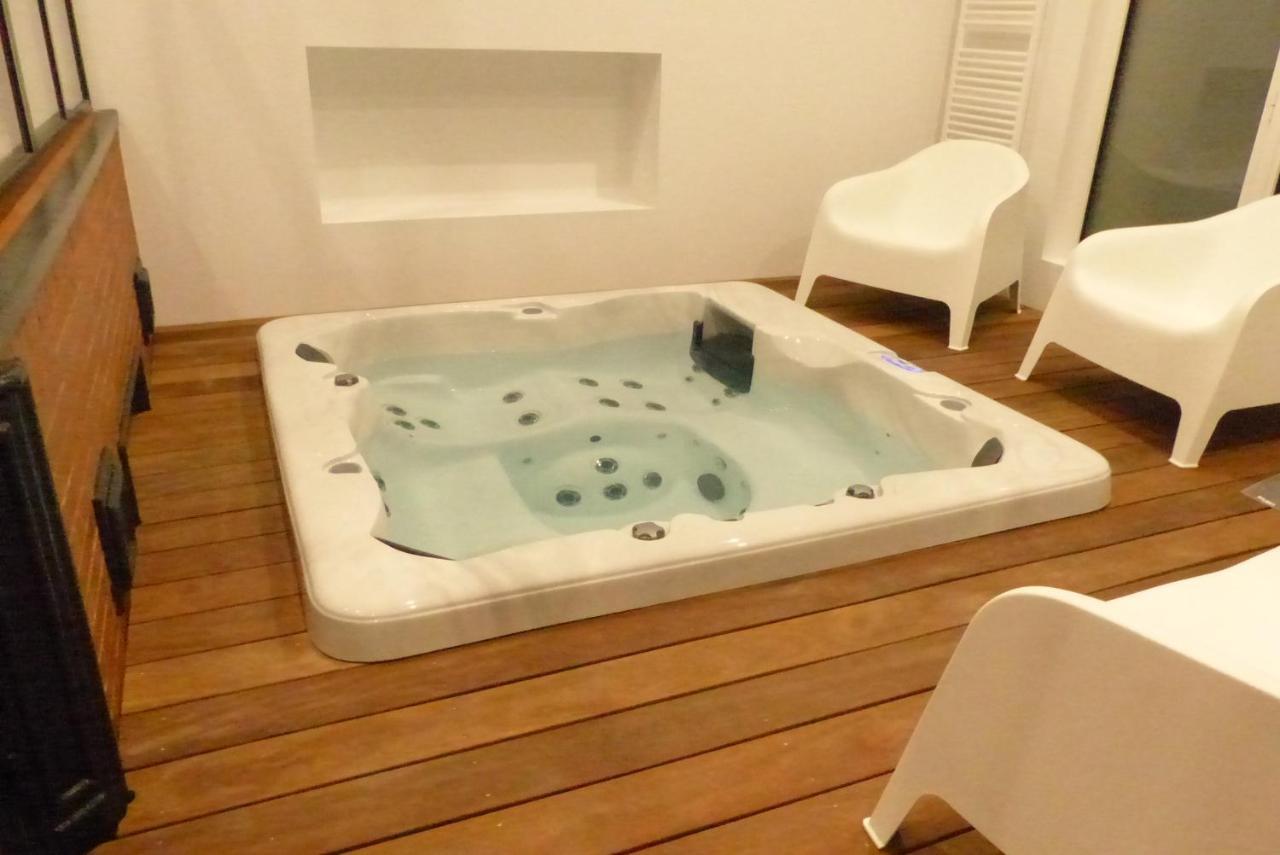 Saint-Fort-sur-Gironde L'Alambic De L'Estuaire Bed & Breakfast エクステリア 写真